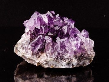 Proprietăți Amethyst interesate, semn zodiacal