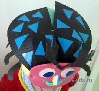 Suit Fly Euforic cu mâinile curaj lor (Tsokotukha) Suit Fly Bazait cu mâinile curaj lor