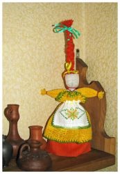 Doll Vesnyanka cu mâinile lor (lor) Doll-Caddis acoperi propriile lor mâini