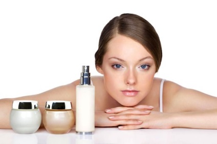 Cea mai bună cremă de față cu acid hialuronic (hialuronic) Cea mai bună cremă de față cu acid hialuronic
