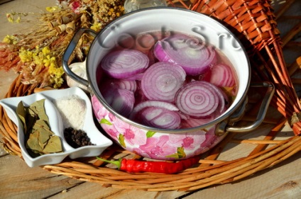 Marinat ceapa rosie (pentru iarna) - un pas cu pas reteta cu fotografii, conserve (roșu) Marinat ceapa rosie (pentru iarna) - un pas cu pas reteta cu fotografii, conserve