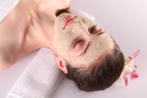 Măștile din argilă pentru ridurilor faciale - utilizarea și rețete (masca) Măști realizate din lut pentru riduri faciale - utilizarea și rețete