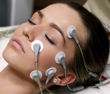 Miolifting se confruntă cu frumusețe rapidă (miolifting) Miolifting frumusete rapid faciala