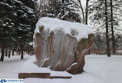 Muzeul (Muzeul VI Lenin în montagne țară cu role Estate lui Lenin) muzeu