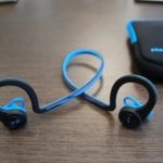 Privire de ansamblu asupra sport headphones Backbeat potrivesc PLANTRONICS (revizuire a celor mai bune căști pentru 2016-2017) Privire de ansamblu asupra headphones sportive se potrivesc BackBeat PLANTRONICS