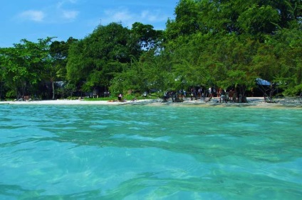 Samet Island (Samet) Insula Samet