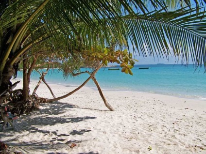 Samet Island (Samet) Insula Samet