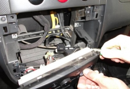 Dezactivarea AutoRun sunt dotate cu aer condiționat Aveo - totul despre Chevrolet, chevrolet, foto, video, reparații, (prin includerea formatului) Dezactivarea AutoRun sunt dotate cu aer condiționat Aveo - totul despre Chevrolet, chevrolet, fotografie, video, reparații,