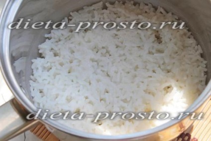 Pepper umplute cu carne de pui (ardei umplute cu carne de pui) Ardei umplute cu carne de pui