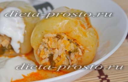 Pepper umplute cu carne de pui (tocată) Ardei umplute cu carne de pui