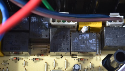 Periferice - UPS Privire de ansamblu asupra CyberPower value600ei-b, experții club de dns (Intel) Periferice - UPS Prezentare generală CyberPower value600ei-b, experți club de dns