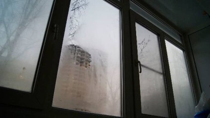 De ce sudoare ferestrele din plastic între geamurile din interior - un lucru ușor (ochelari) De ce sudoare ferestrele din plastic între geamurile din interior - un lucru ușor