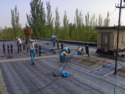 Repararea de reparații acoperiș plat plate materiale rola acoperiș (impermeabilizare) reparații acoperiș de reparații materiale de plat rola acoperiș plat