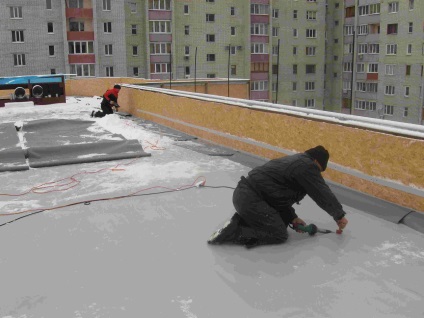 Reparare de materiale rulonate plat acoperiș de reparații acoperiș plat (bitum) reparații acoperiș de reparații materiale de plat rola acoperiș plat