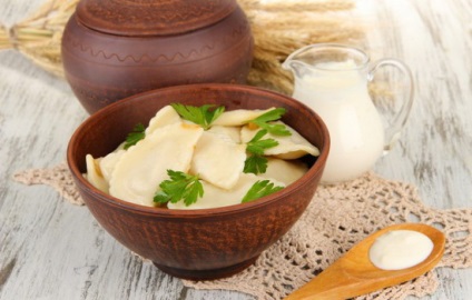 Rețete cu găluște de cartofi și caș, secrete selectarea ingredientelor (sarcina) găluște Rețete cu cartofi și brânză, alegerea de ingrediente secrete