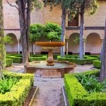 Garden în tradiția spaniolă-musulman sau stil maur (tradiția) Garden în tradiția spaniolă-musulman sau stil maur