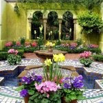 Garden în tradiția spaniolă-musulman sau stil maur (tradiția) Garden în tradiția spaniolă-musulman sau stil maur