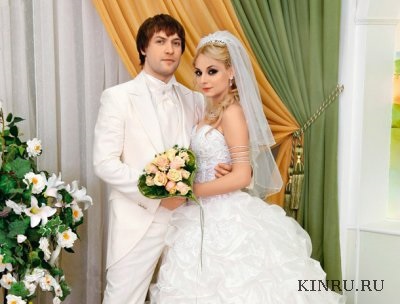 Sveta Bukina (Daria Sagalova) căsătorit Konstantin Maslennikov (lumina) Sveta Bukina (Daria Sagalova) căsătorit Konstantin Maslennikov