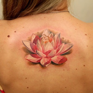 Lotus Tattoo - valoare pentru fete si baieti (fotografii, schițe)