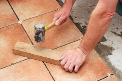 țiglă de stabilire pe podea tehnologie opțiuni, metodele și tipurile de instalare placi ceramice (opțiuni) faianțar pe tehnologia podea opțiuni, metodele și tipurile de instalare placi ceramice