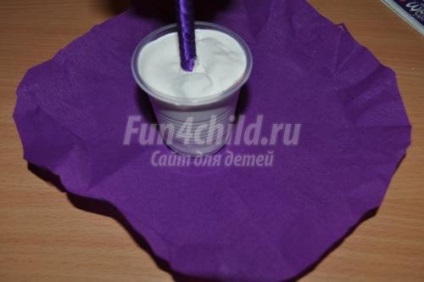 Topiară în tehnica de tundere (hârtie toate cele trei culori) Topiară în tehnica de tundere