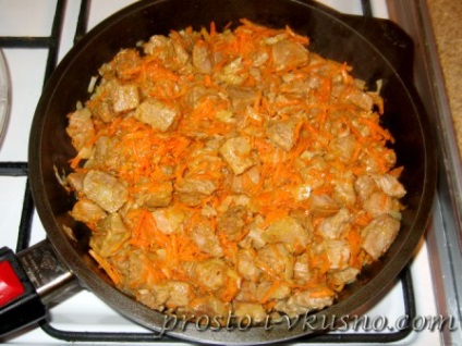 Carne presata de vita si legume (tocana de vita cu legume) vițel fiert cu legume