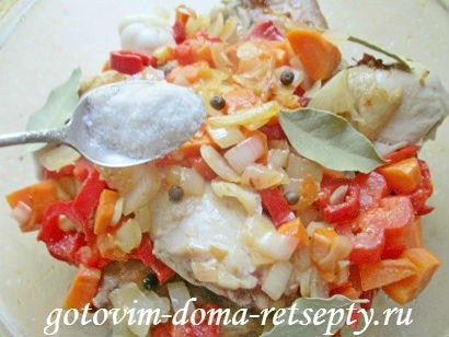 Fiert în pui cuptor cu legume (legume) Coaptă în cuptor de pui cu legume