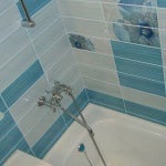 De stabilire gresie în baie, cu mâinile lor, pentru stivuire (Tigla în baie cu mâinile lor) De stabilire gresie în baie cu mâinile lor stivuire de comandă