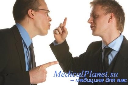 Tu nefericit cu șeful (ce să facă cu sefii veșnic nemulțumiți) Tu nefericit cu șeful