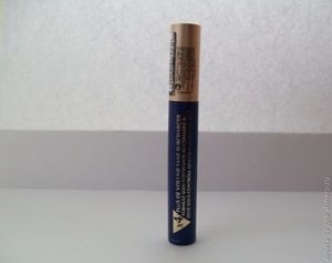 Rezistent la apa Rimel Loreal volumissime (Swatch) rimel rezistent la apa Loreal volumissime