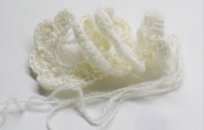 Cum de a transforma esarfa cele mai obișnuite, brodată (bucla de aer al precedentului) Cum de a transforma cea mai obișnuită fular, țesut