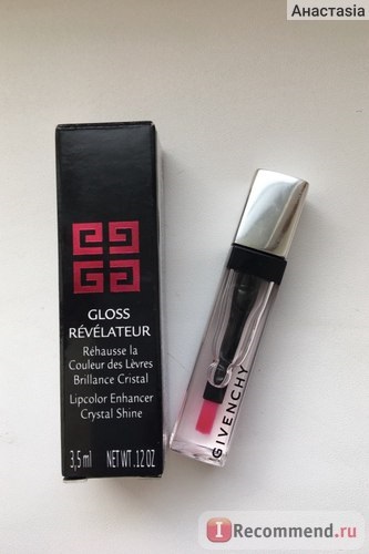 Luciu de buze luciu de Givenchy Le revelateur de liv - «blesk- magie într-un tub transparent, pe buze (luciu) Luciu de buze luciu de Givenchy Le revelateur de liv - «blesk- magie într-un tub transparent, pe buze