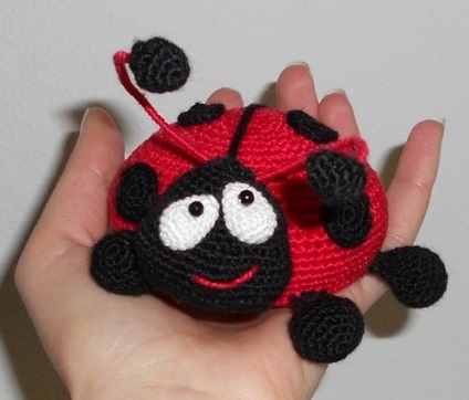 cârlig Ladybird descriere master-class și diagrama amigurumi