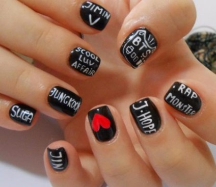 Nail Design Foto - manichiura vara - idei de moda fotografie -camera de design de unghii (manichiuri două culori) Nail Design Foto - manichiura vara - idei de fotografie de moda unghiilor de design -camera