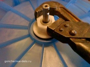 roata olarului cu mâinile sale, a învățat ceramică (ei) roata olarului cu mâinile, lecțiile lui ceramică