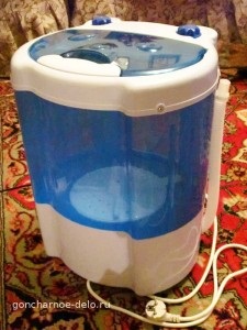roata olarului cu mâinile sale, a învățat ceramică (olar) roata olarului cu mâinile, lecțiile lui ceramică