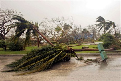 De ce visul unui uragan, tornade, furtuni sau tornade (tornade) De ce visul unui uragan, tornade, furtuni sau tornade