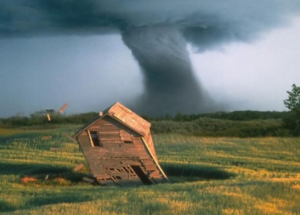 De ce visul unui uragan, tornade, furtuni sau tornade (tornade) De ce visul unui uragan, tornade, furtuni sau tornade