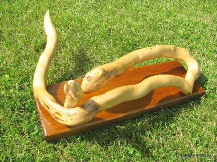 sculptură în lemn Korneplastika ~ (vase sculptate) Korneplastika ~ sculptură în lemn
