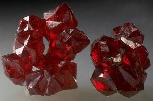 vermilion Mineral - câmp de aplicare și proprietăți ale pietrei (câmp) vermilion Mineral - câmp de aplicare și proprietățile pietrei