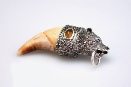 Charm Ursul Fang (puternic gardian de sex masculin) Farmecul Ursul Fang