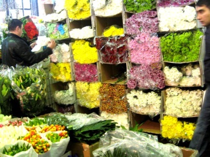 Riga piața de flori din Moscova, un buchet cu mâinile lor (Moscova) Riga piața de flori din Moscova, un buchet cu mâinile lor