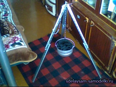 oală Trepied cu mâinile lor (pot) oală Trepied cu propriile sale mâini