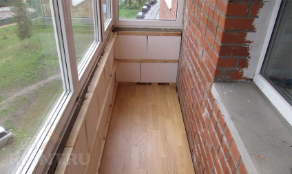 Dispozitivul din grădina de iarnă pe balcon cu mâinile sale (grădina) Dispozitivul din grădina de iarnă pe balcon cu mâinile sale