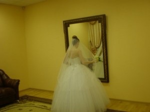 10 semne de nunta pentru mireasa, aproape împreună (ia) 10 semne de nunta pentru mireasa, închide împreună