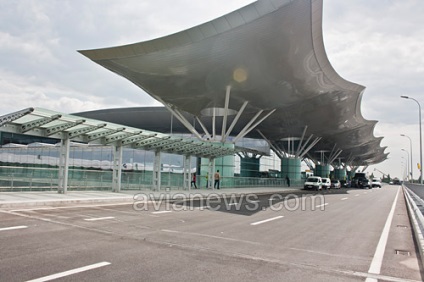 Boryspil aeroport site-ul, cum se ajunge acolo, cumpăra un bilet, terminalul d, programul și afișare aeroport (Borispol) aeroport site-ul Boryspil, cum se ajunge acolo, cumpara un bilet, d terminale, calendarul și tabloul de bord al aeroportului
