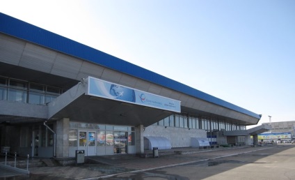 Emelyanovo aeroport (Krasnoyarsk), on-line din tabloul de bord, direcții, parcare, taxiuri și hoteluri lângă (REACH) Aeroportul din Emelyanovo (Krasnoyarsk), tablou de bord online, traseu, parcare, taxiuri și hoteluri in apropiere de