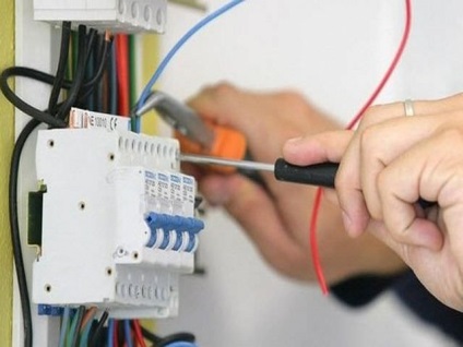 Șocurile electrice din cauze de apă de la robinet și ce să facă video (bătăi) Șocurile electrice din cauze de apă de la robinet și ce să facă film