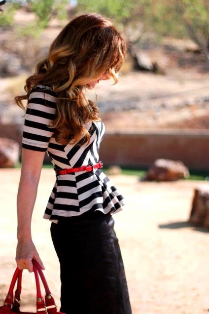 Bluza cu bluza basc cu fotografii de basci (bluză) Bluza cu bluza basc cu basci fotografie