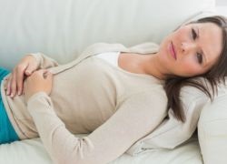 Durere la nivelul abdomenului inferior pe dreapta (dreapta) Durere la nivelul abdomenului inferior de pe dreapta